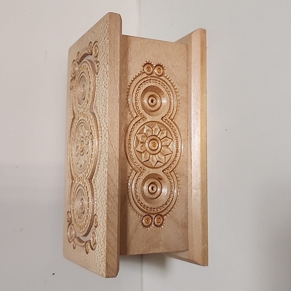 Other - Wood trinket/jewlery box
